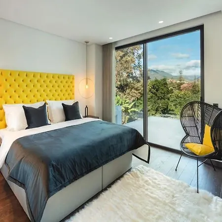 Dom wakacyjny Luxury 6 Bedroom *